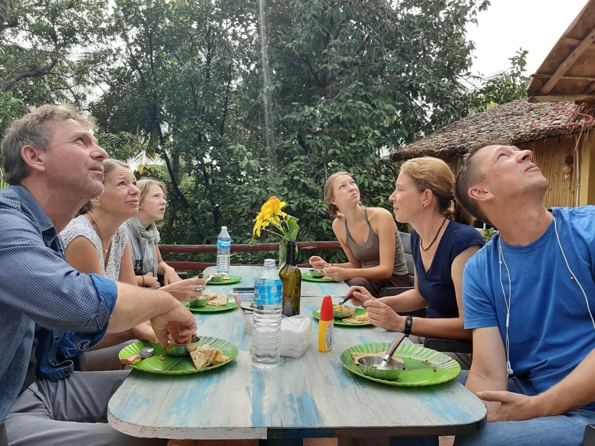 Shankar Homestay ฮัมปี ภายนอก รูปภาพ